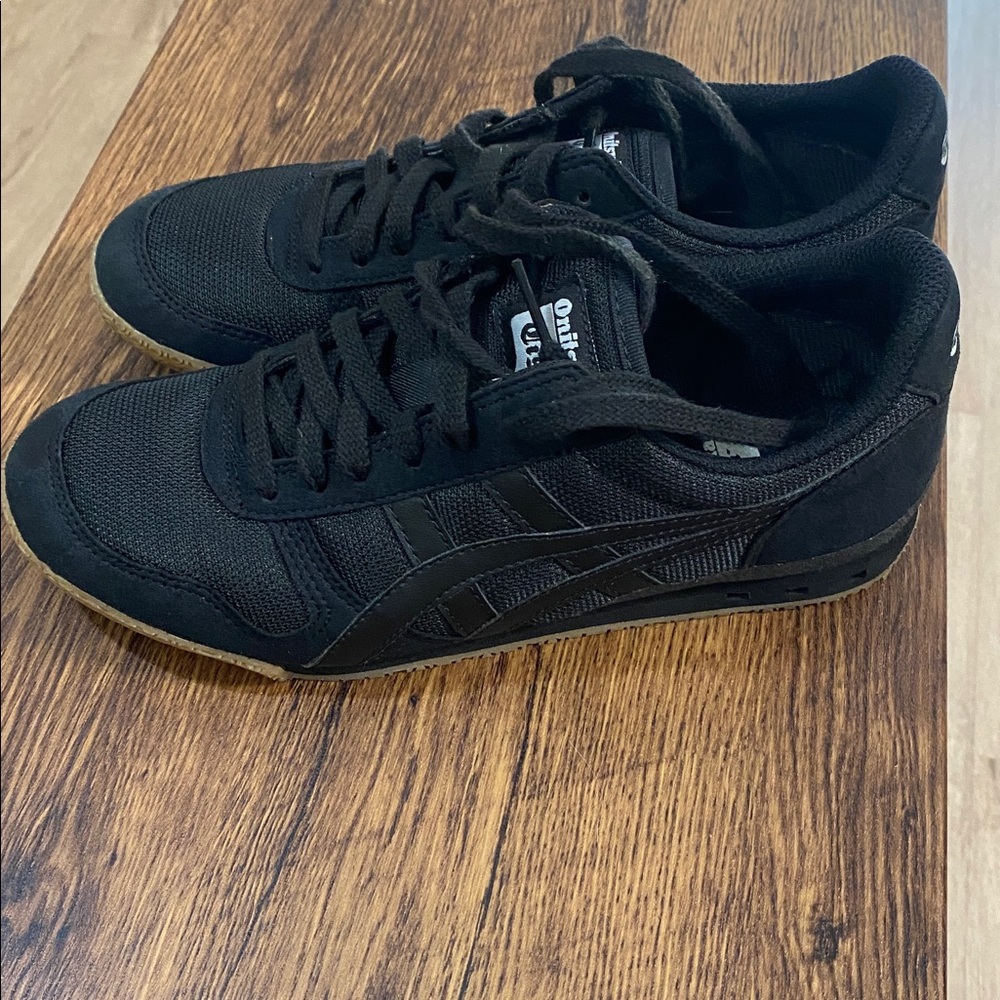Onitsuka Tiger Womens Ultimate 81 Black Running Shoes Size 6.5 Size 5 Mens